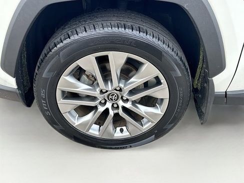 Used 2022 Toyota RAV4 Limited image 33