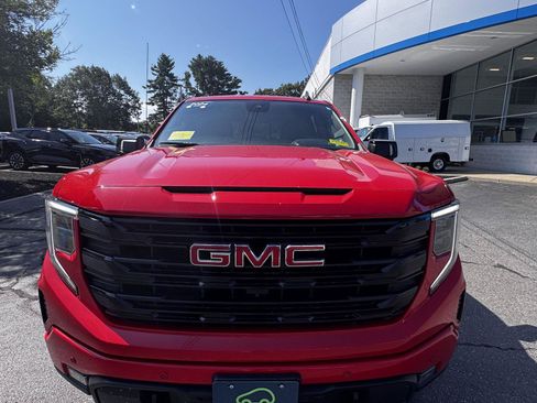 Certified 2024 GMC Sierra 1500 Elevation w/ Elevation Premium Package AWD/4WD image 2