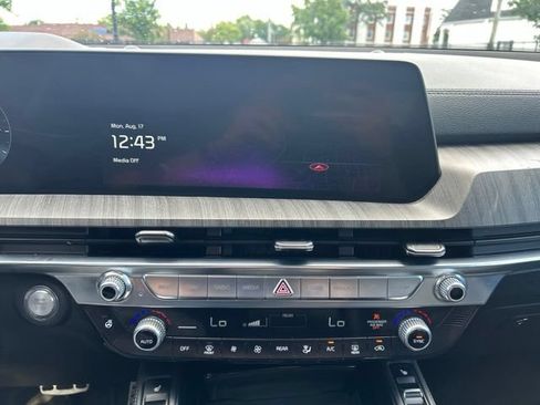 Certified 2024 Kia Telluride SX Prestige AWD/4WD image 11