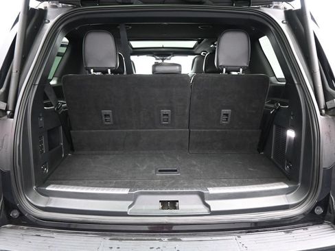 Used 2023 Lincoln Navigator Reserve AWD/4WD image 34