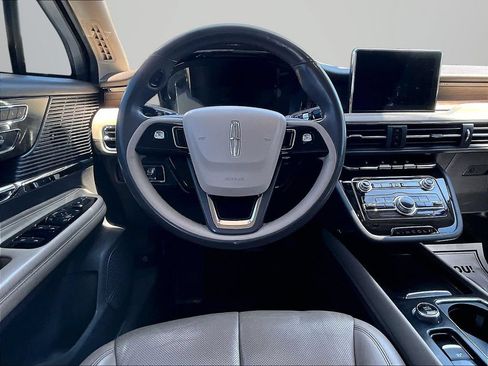 Used 2022 Lincoln Corsair Reserve AWD/4WD image 5