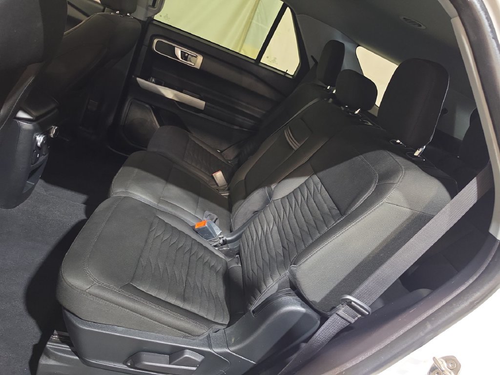 Used 2021 Ford Explorer XLT w/ Class III Trailer Tow Package AWD/4WD image 23