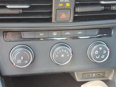 Used 2023 Volkswagen Jetta Sport FWD image 20