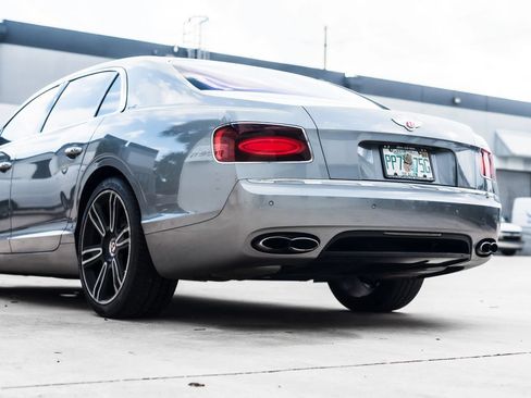 Used 2017 Bentley Flying Spur S V8 AWD/4WD image 15