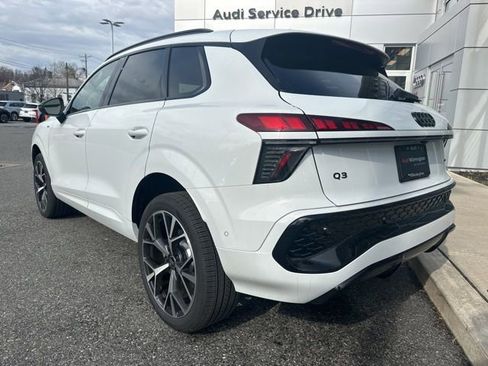 New 2026 Audi Q3 quattro 2.0T image 3