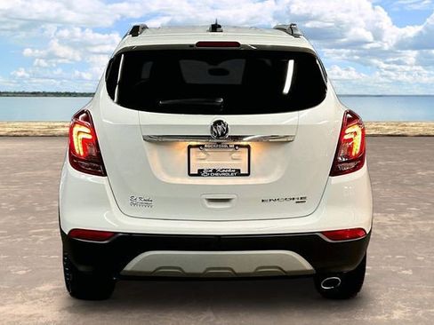 Certified 2022 Buick Encore Preferred w/ Safety Package AWD/4WD image 5