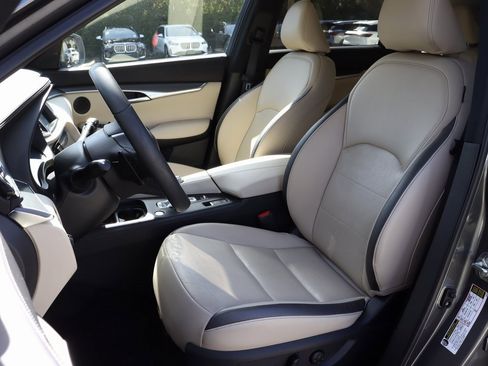 Certified 2022 INFINITI QX50 Luxe image 15