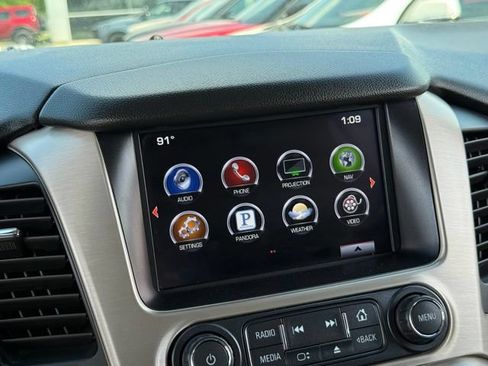 Used 2016 GMC Yukon Denali w/ Open Road Package AWD/4WD image 25