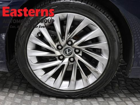 Used 2019 Lexus ES 350 Ultra Luxury image 35
