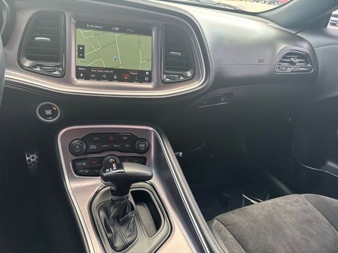 Used 2022 Dodge Challenger R/T Scat Pack w/ T/A Package image 17
