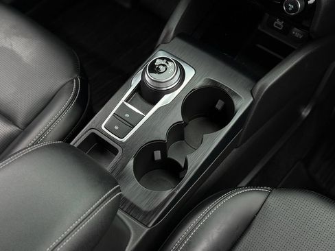 Used 2025 Ford Escape Platinum AWD/4WD image 22