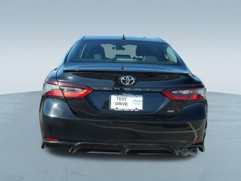 Used 2024 Toyota Camry SE image 7