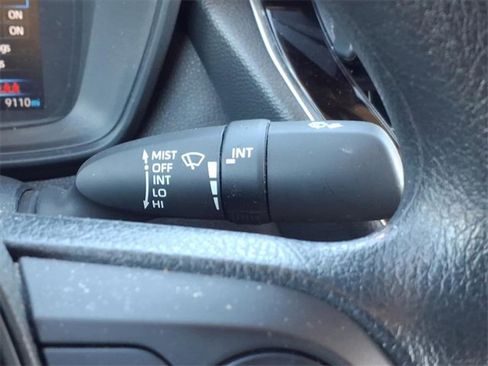 Used 2022 Toyota Corolla LE image 25