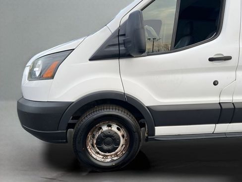 Used 2015 Ford Transit 150 Base image 21