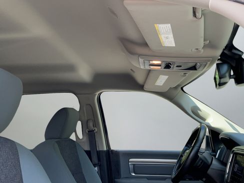 Used 2019 RAM 1500 Big Horn RWD image 25