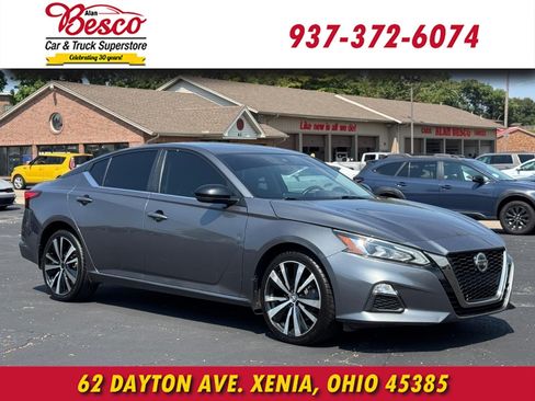 Used 2021 Nissan Altima 2.5 SR w/ SR Premium Package AWD/4WD image 1