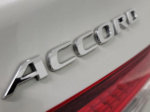 Used 2019 Honda Accord LX image 33