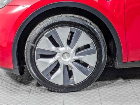 Used 2023 Tesla Model Y Long Range image 35