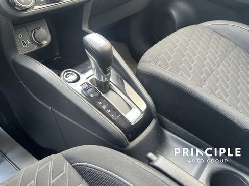Used 2021 Nissan Kicks S FWD image 23