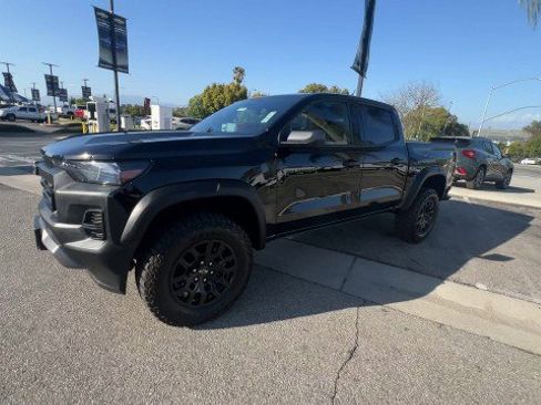 Used 2025 Chevrolet Colorado Trail Boss image 4