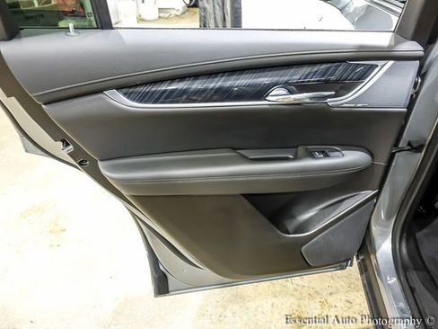 Certified 2024 Cadillac XT6 Premium Luxury w/ Technology Package AWD/4WD image 23