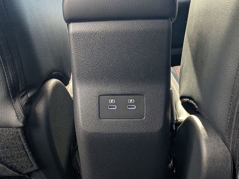 Used 2025 Nissan Kicks SR FWD image 34