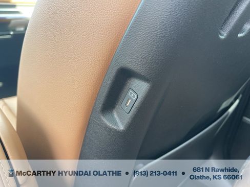 Used 2025 Hyundai Santa Fe Limited image 19
