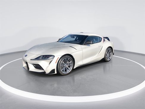 Used 2021 Toyota Supra w/ Safety & Technology Package image 4