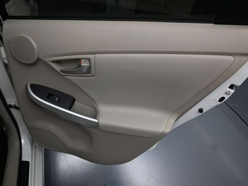 Used 2014 Toyota Prius Four FWD image 31