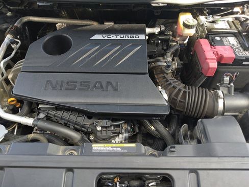 Used 2022 Nissan Rogue SV FWD image 30