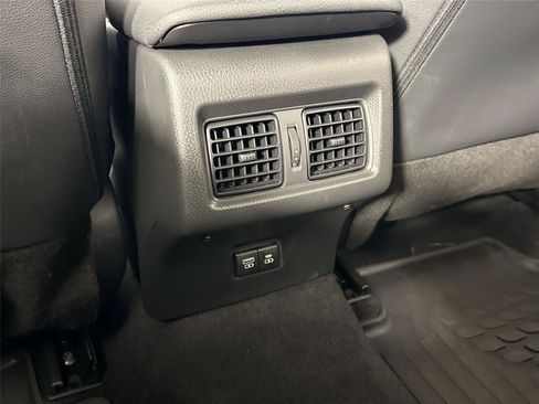 Certified 2026 Toyota Camry Hybrid FWD image 32