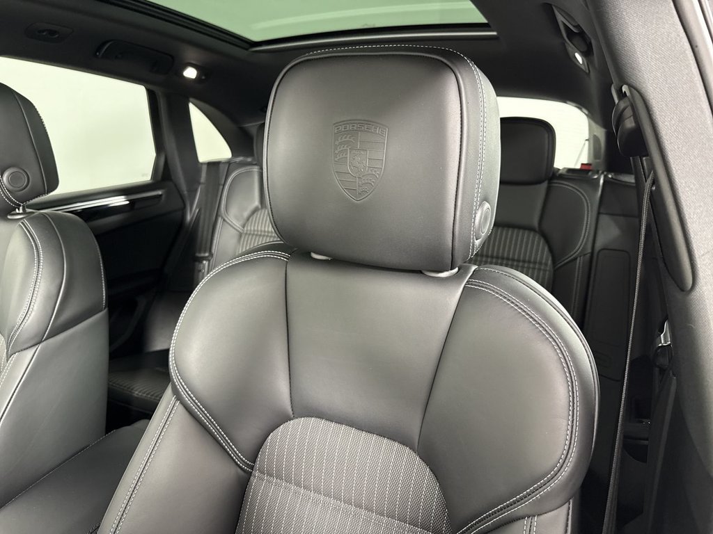 Certified 2026 Porsche Macan Turbo AWD/4WD image 41