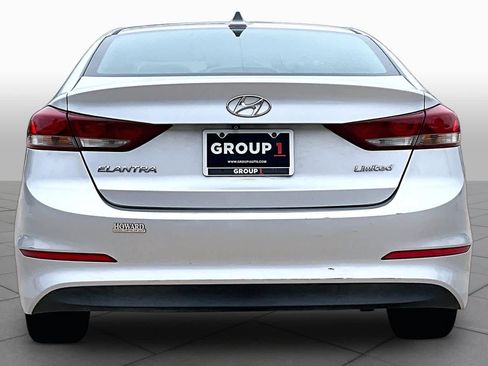 Used 2017 Hyundai Elantra Limited FWD image 5