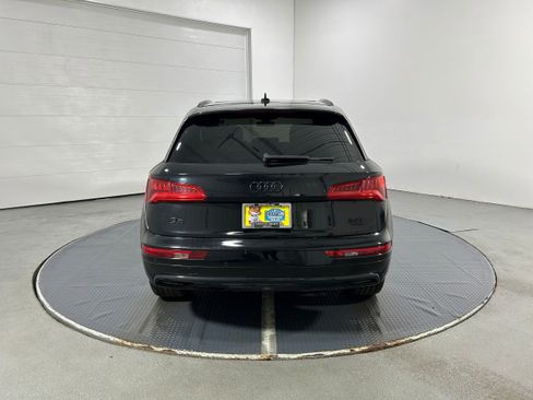 Used 2018 Audi Q5 2.0T Premium Plus w/ Premium Plus Package image 33