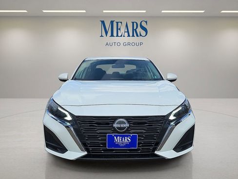 Used 2023 Nissan Altima 2.5 SV image 8