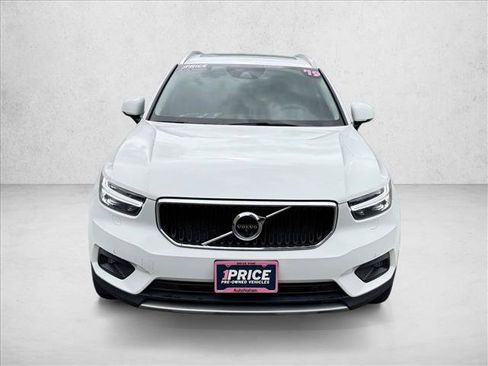 Used 2019 Volvo XC40 T5 Momentum AWD/4WD image 2