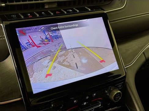 Used 2022 Jeep Grand Cherokee Overland image 14