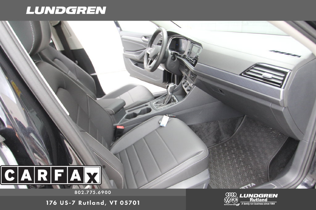 Used 2024 Volkswagen Jetta SE FWD image 9