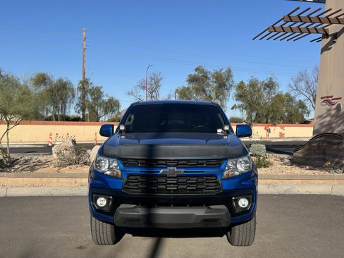 Used 2022 Chevrolet Colorado LT w/ LT Convenience Package image 8