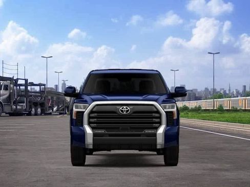 New 2026 Toyota Tundra Limited AWD/4WD image 17