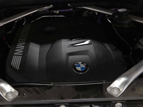 Certified 2023 BMW X7 xDrive40i w/ Premium Package AWD/4WD image 18