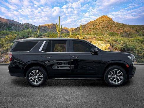 Used 2024 Chevrolet Tahoe LT w/ Luxury Package image 3