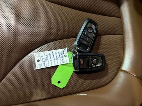 Used 2023 Lincoln Nautilus Reserve w/ Monochromatic Package image 33