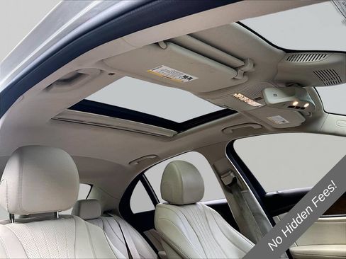 Used 2018 Mercedes-Benz E 400 4MATIC Sedan w/ Premium 1 Package image 19