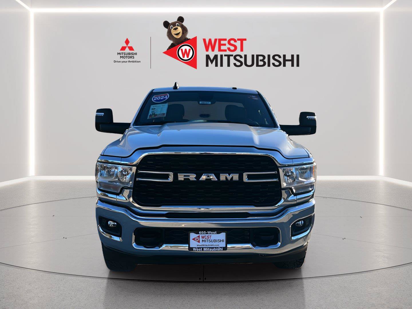 Used 2024 RAM 2500 Big Horn AWD/4WD image 8