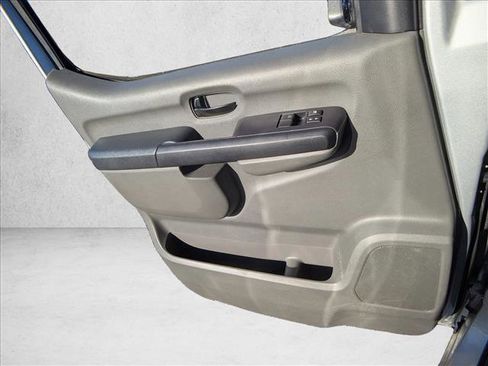 Used 2019 Nissan NV 3500 SL image 23