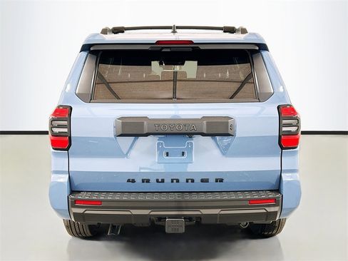 New 2026 Toyota 4Runner SR5 image 5