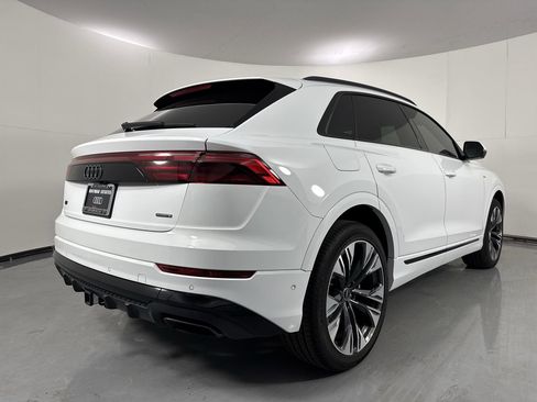Certified 2025 Audi Q8 Premium Plus w/ Premium Plus Package AWD/4WD image 36