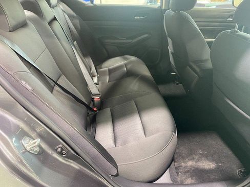 Used 2020 Nissan Altima 2.5 S FWD image 16