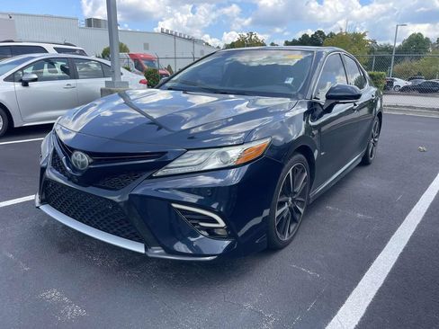 Used 2018 Toyota Camry XSE w/ Audio Package FWD image 4